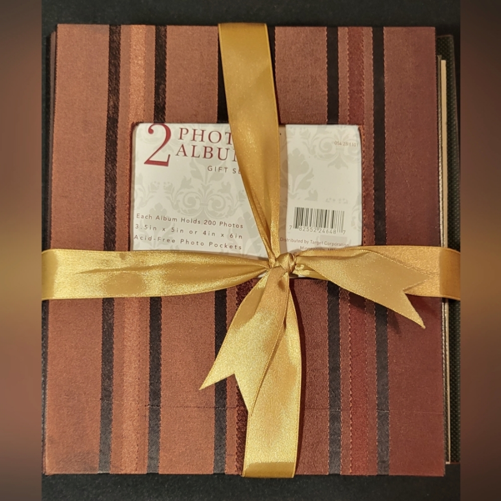 NWOT 2 Photo Albums